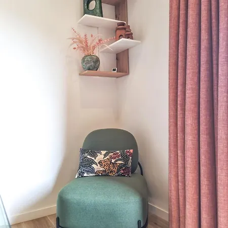 4 Stars By The Sea - Wifi - Parking - Clim 펜션 *