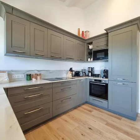 4 Stars By The Sea - Wifi - Parking - Clim 펜션 르 라방두