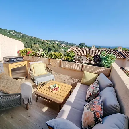 4 Stars By The Sea - Wifi - Parking - Clim